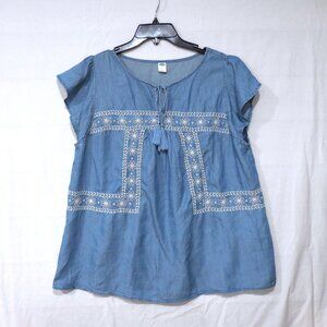 Old Navy Chambray Floral Embroidered Top, Size L